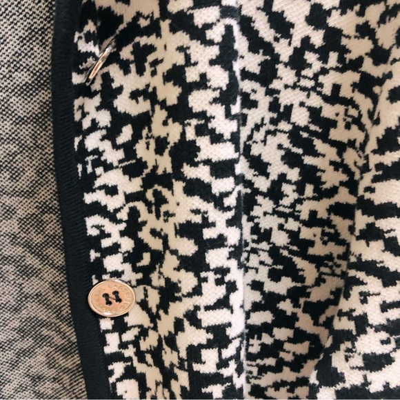 KARL LAGERFELD PARIS Trim Dotted Sweater/Jacket. Elegant! - Picture 3 of 3